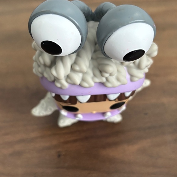 Funko Pop! Disney Monsters Inc. BOO Little Girl #1153 Vinyl Figure Hood Up 2021 - Picture 5 of 10
